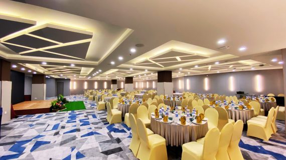 Planet Holiday Hotel Batam MERCURY Ballroom - Home